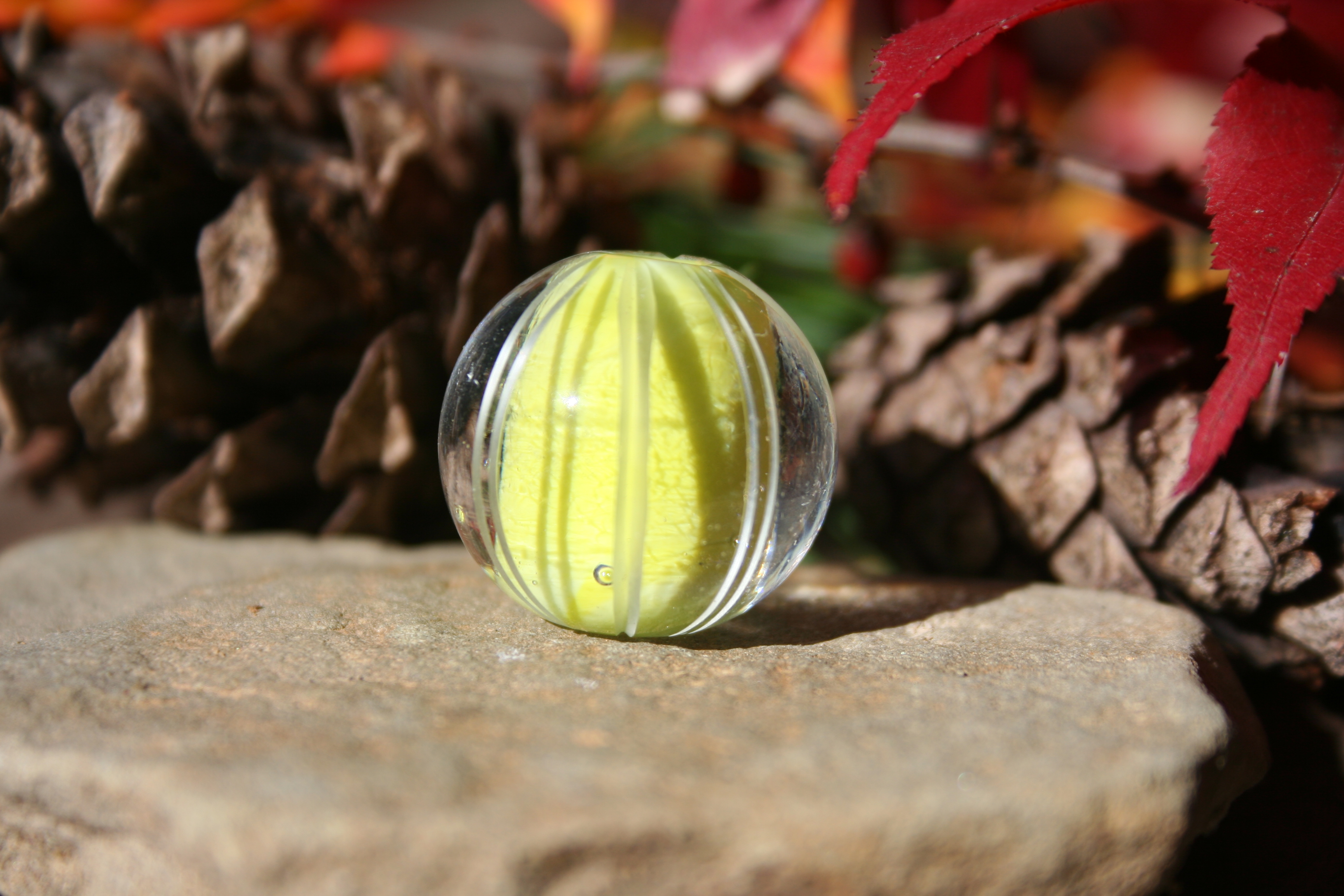 glass bead-Grass Green carved