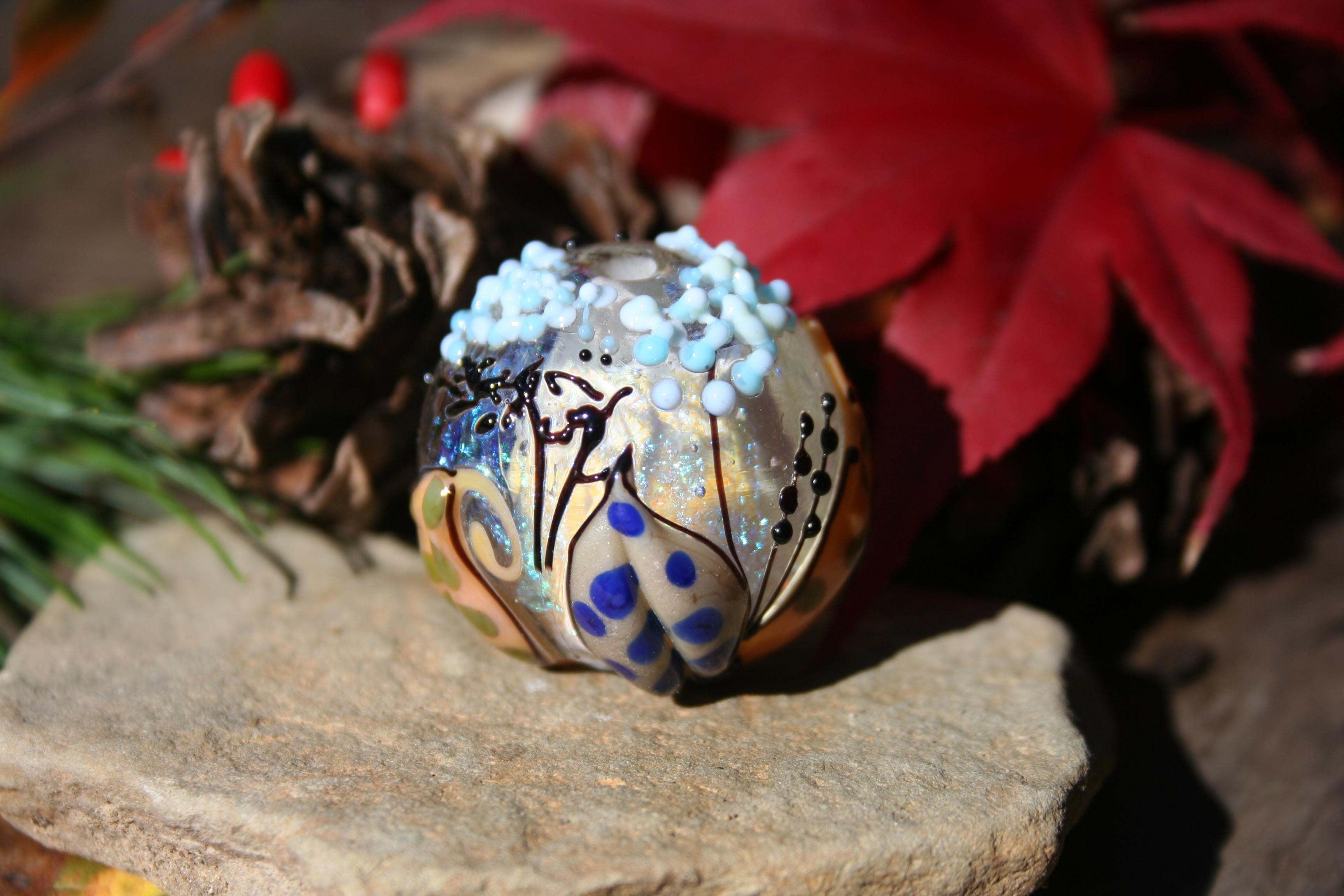 glass bead- round floral-