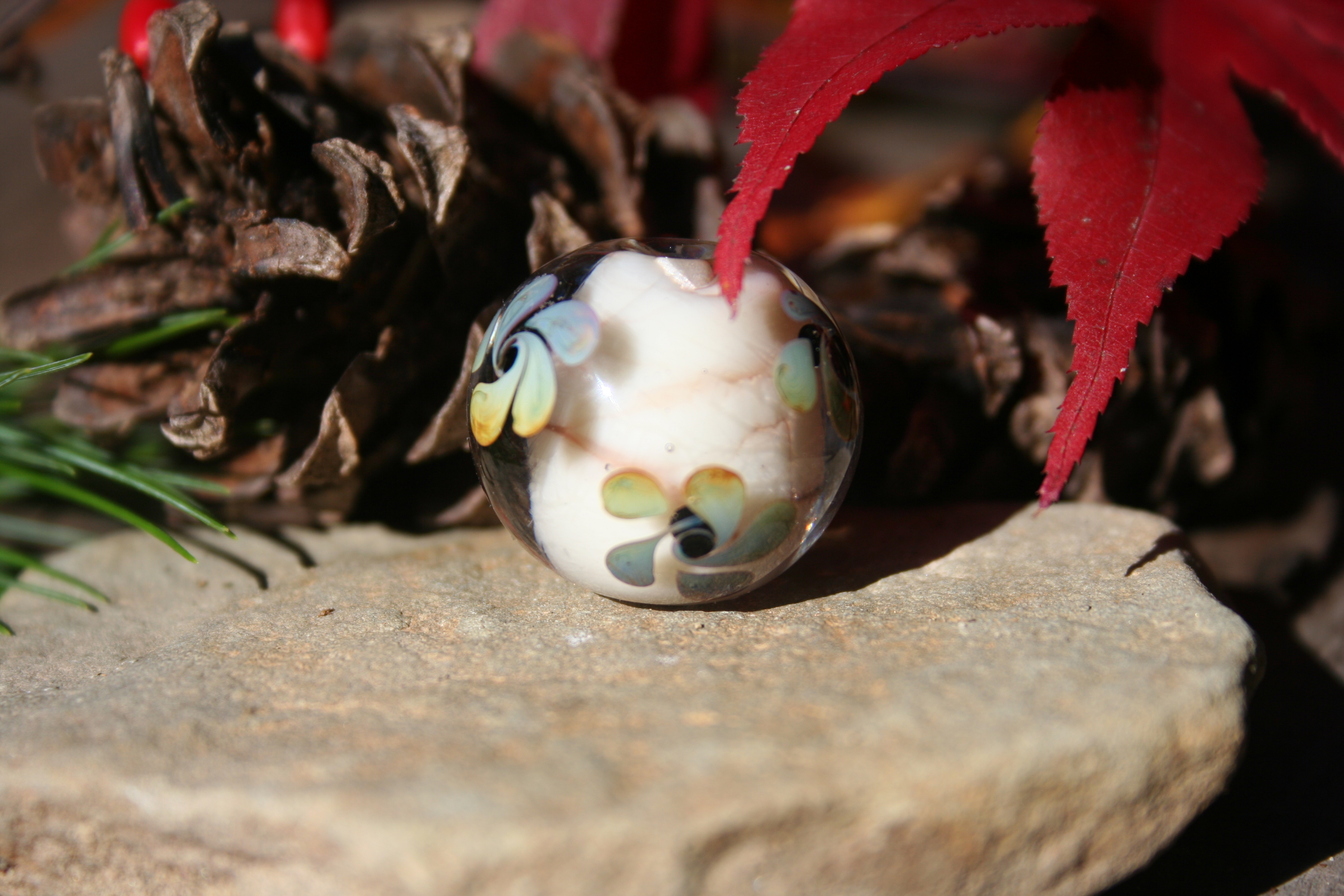 glass bead- small latte floral-